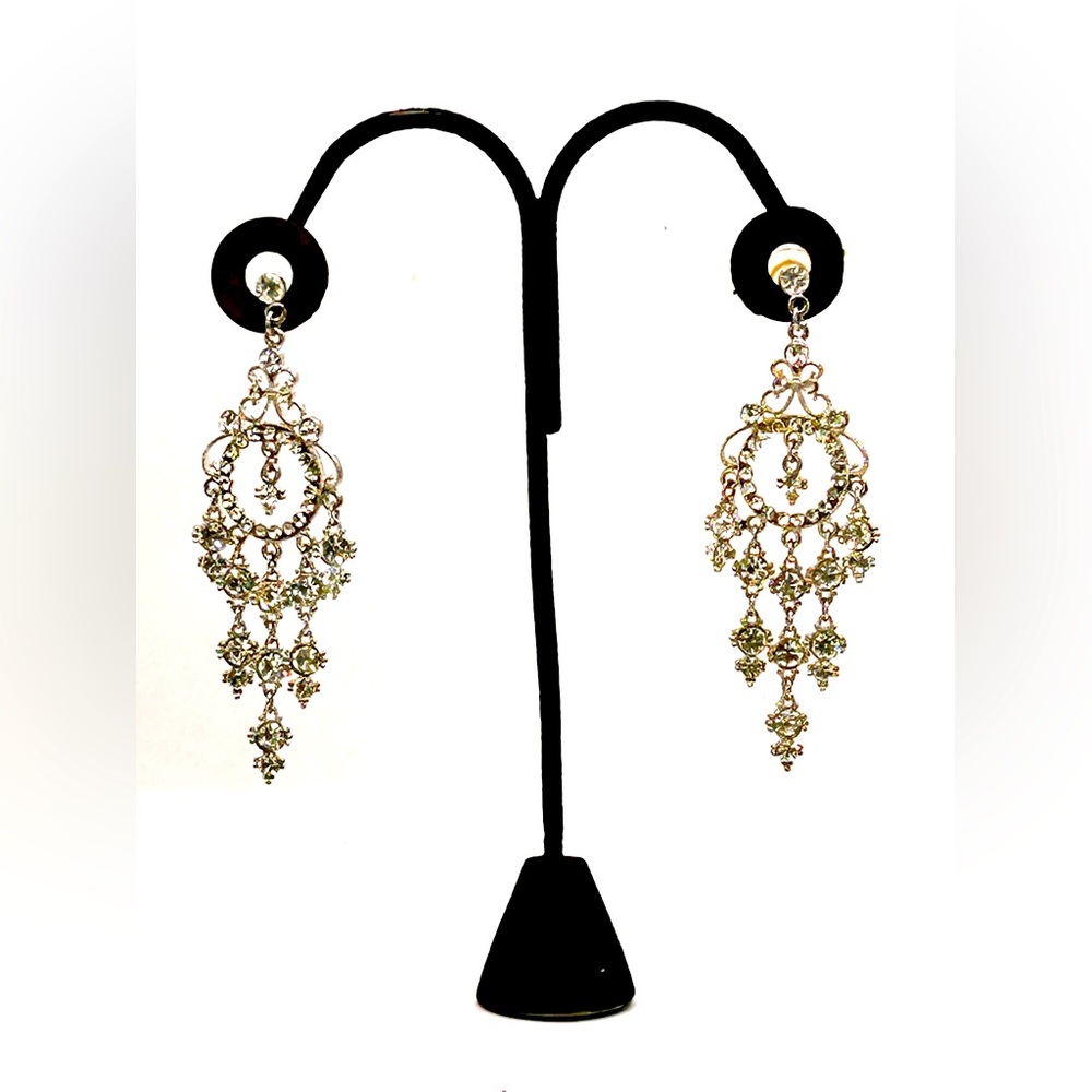 Chandelier Rhinestone Sparkling Drop Pierced Earrings Silver Tone Setting 3 1/2”